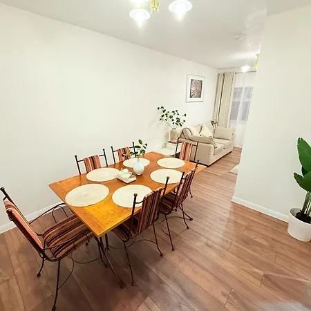 Cannon Village- Elegance & Comfort By Cannon Park , A Historic Retreat Next To The University Of Warwick ,Free Parking ,3 Bedrooms ,Sleeps 9 Coventry Exterior photo