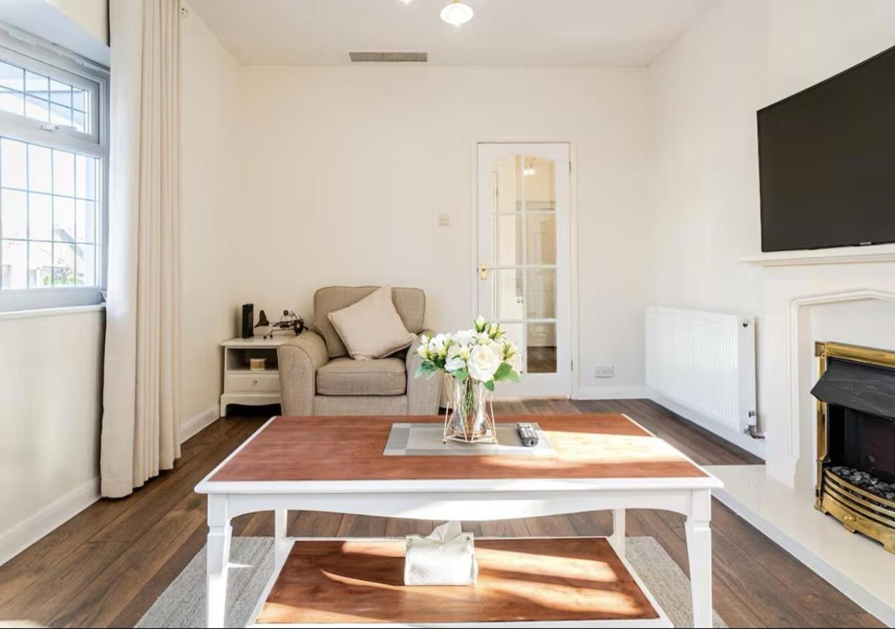 Вилла Cannon Village- Elegance & Comfort By Cannon Park , A Historic Retreat Next To The Of Warwick ,free Parking ,3 Bedrooms ,sleeps 9 Ковентри