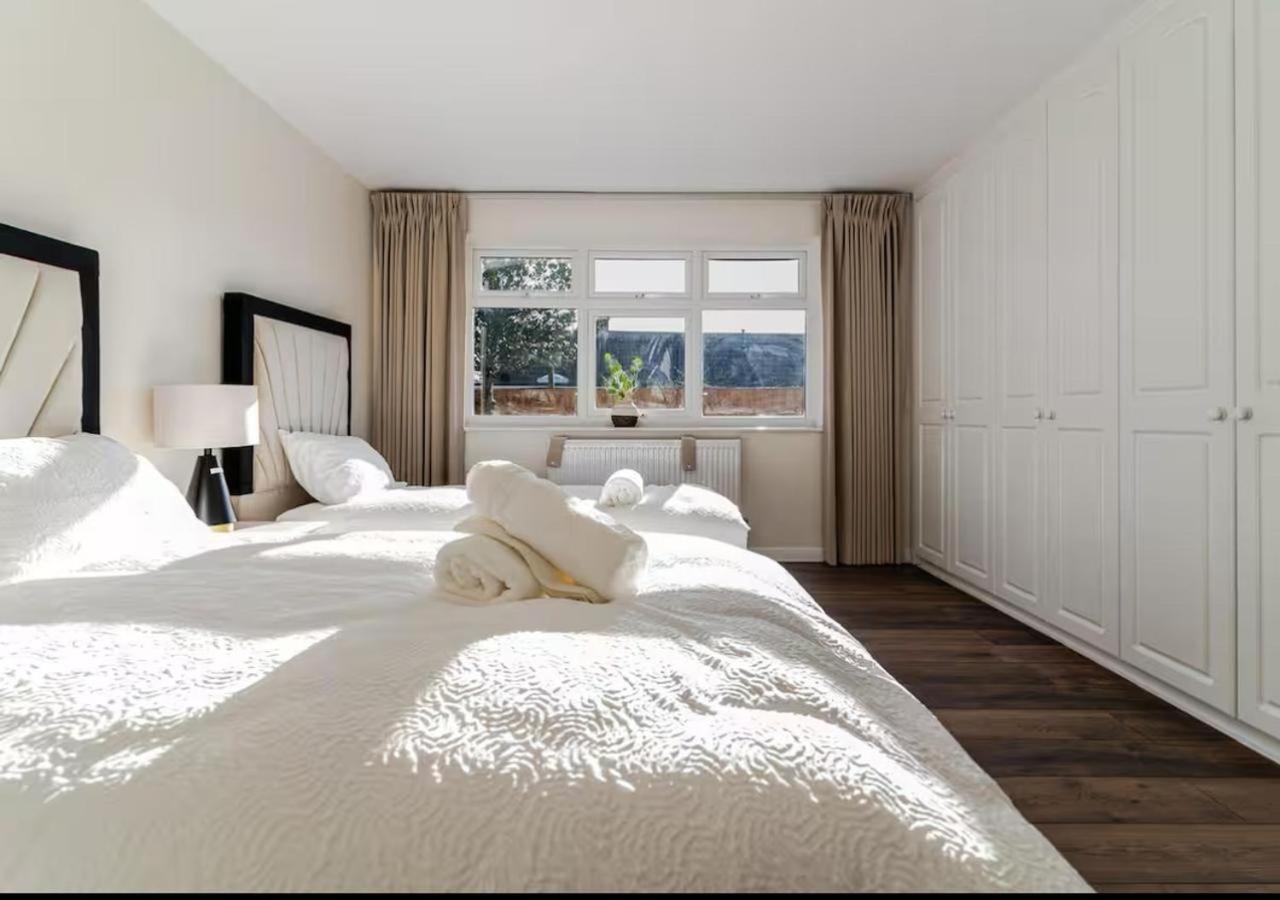 Cannon Village- Elegance & Comfort By Cannon Park , A Historic Retreat Next To The Of Warwick ,free Parking ,3 Bedrooms ,sleeps 9 *